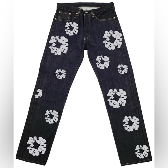 Stylish Black Jeans with White Floral Accents - Picture 1 of 2